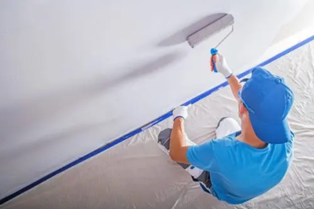 How a Professional Macomb County Painter Prepares a Room